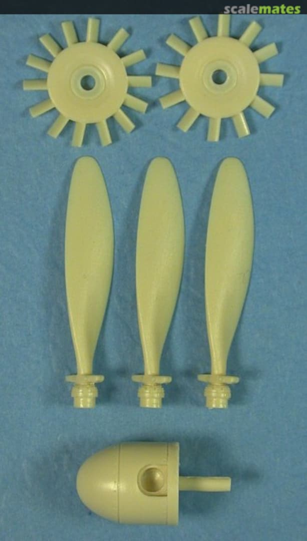 Boxart Fw 190A-F Prop & Spinner, VDM 9-12153A Metal Blades with external weights 48253 Ultracast Boxart Fw 190A-F Prop & Spinner, VDM 9-12153A Metal Blades with external weights 48253 Ultracast