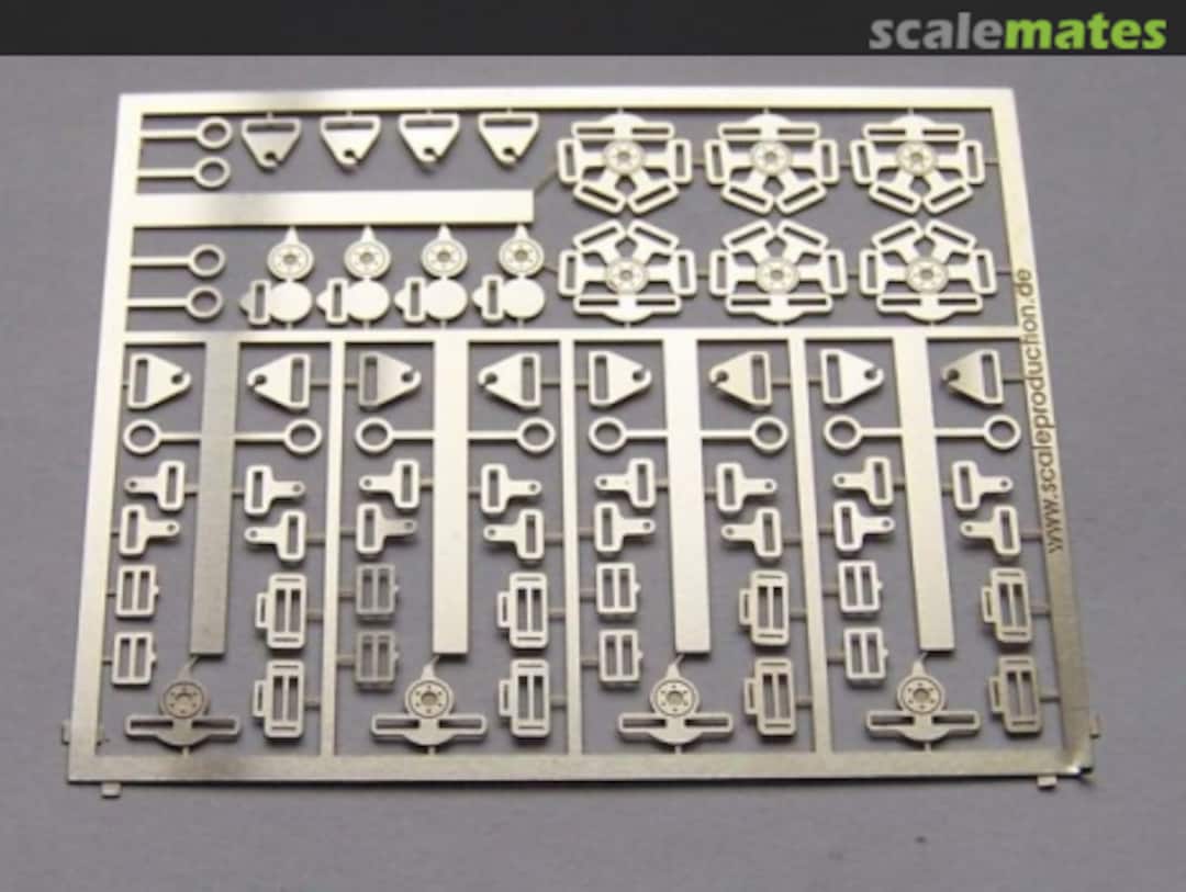 Boxart Seat Belt Buckles GT/Rally with Decals (seat belt color black) SPE24007c Scale Production