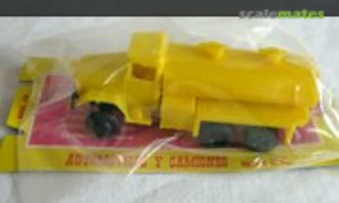 1:87 GMC 2.5-ton Tanker Truck (Eko 2058)
