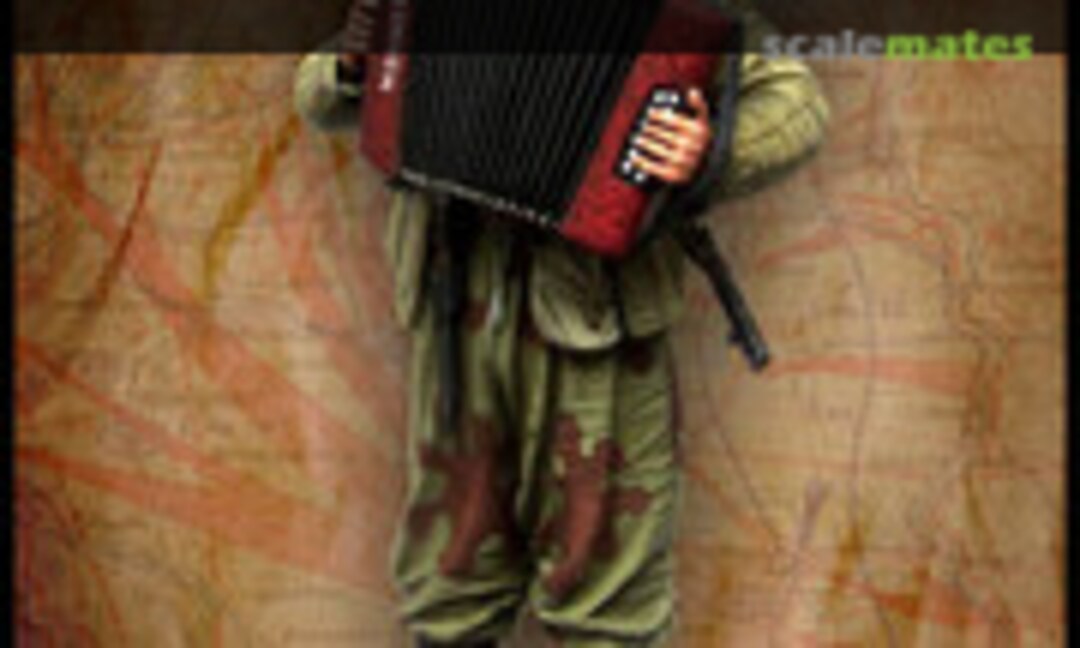 1:35 Soviet Soldier at rest (Evolution Miniatures EM-35132)