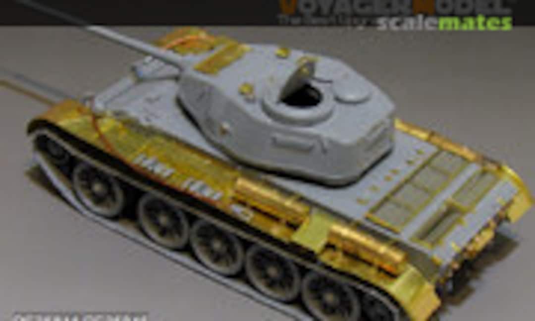1:35 T-44 Medium Tank Early Version Basic Set (Voyager Model PE35844) PE35844