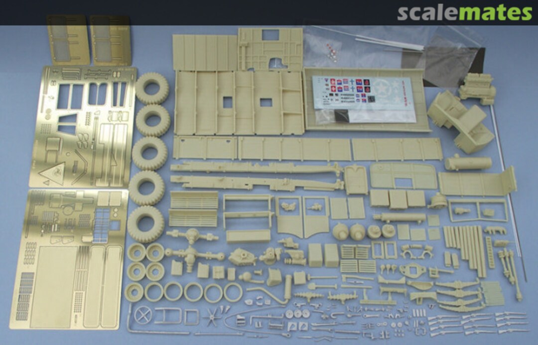 Contents AEC Matador M.A.T. (Medium Artillery Tractor) KFS-202 Kit Form Services Contents AEC Matador M.A.T. (Medium Artillery Tractor) KFS-202 Kit Form Services