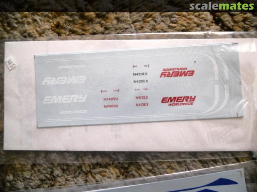 Boxart Boeing 727-100 Emery Worldwide - Original Red Top Scheme 18 Fowler Aviation Decals Boxart Boeing 727-100 Emery Worldwide - Original Red Top Scheme 18 Fowler Aviation Decals