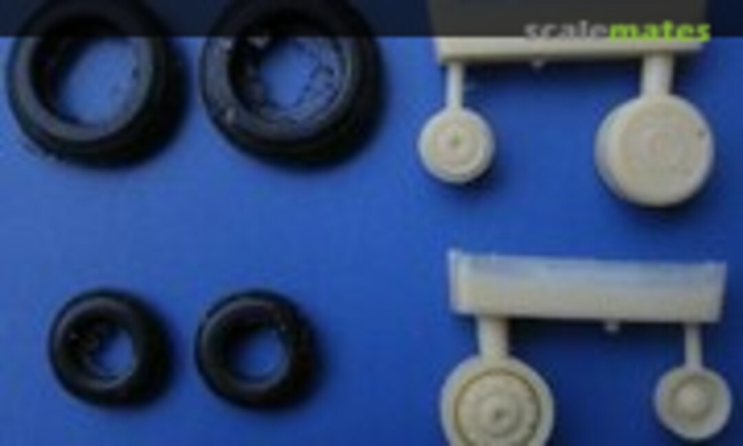 1:48 Rubber Wheels for Sukhoi Su-15TM (Avia Equipage Auto EQG-48046) EQG-48046