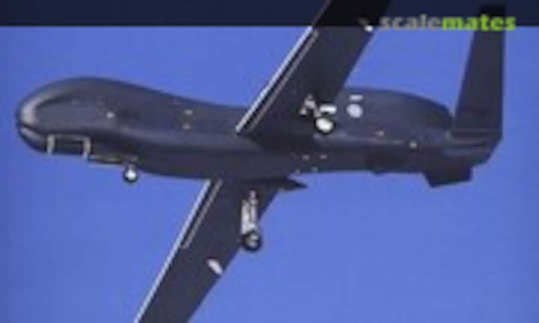 1:72 RQ-4B Global Hawk (Platz AC-76)