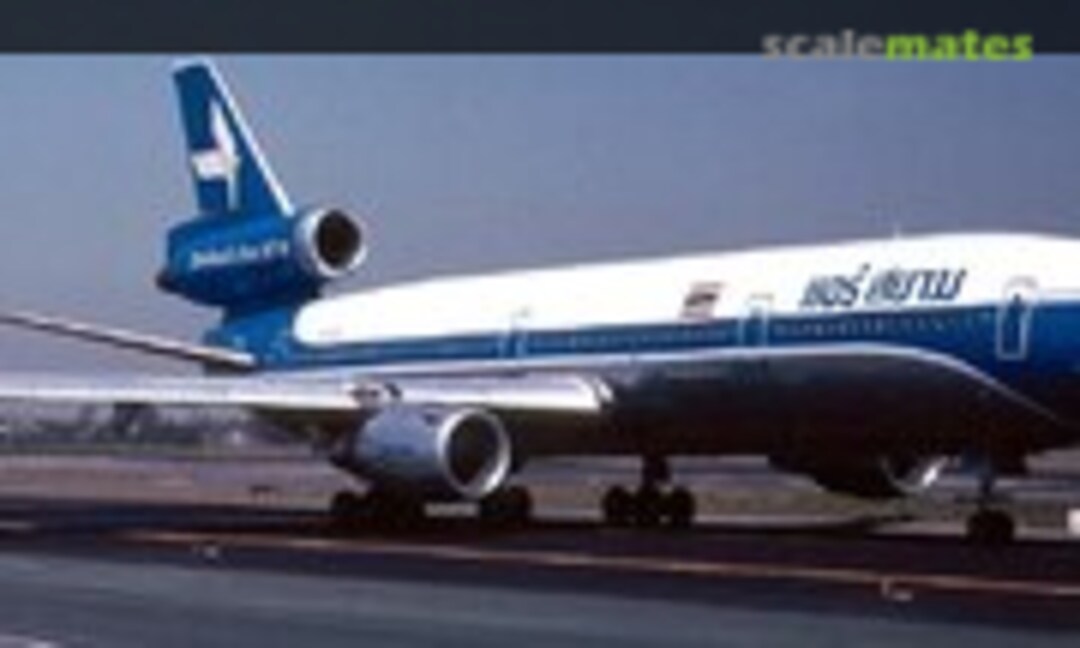 1:200 McDonnell Douglas DC-10 (PopPaintPlane PPP2-HSVGE) PPP2-HSVGE