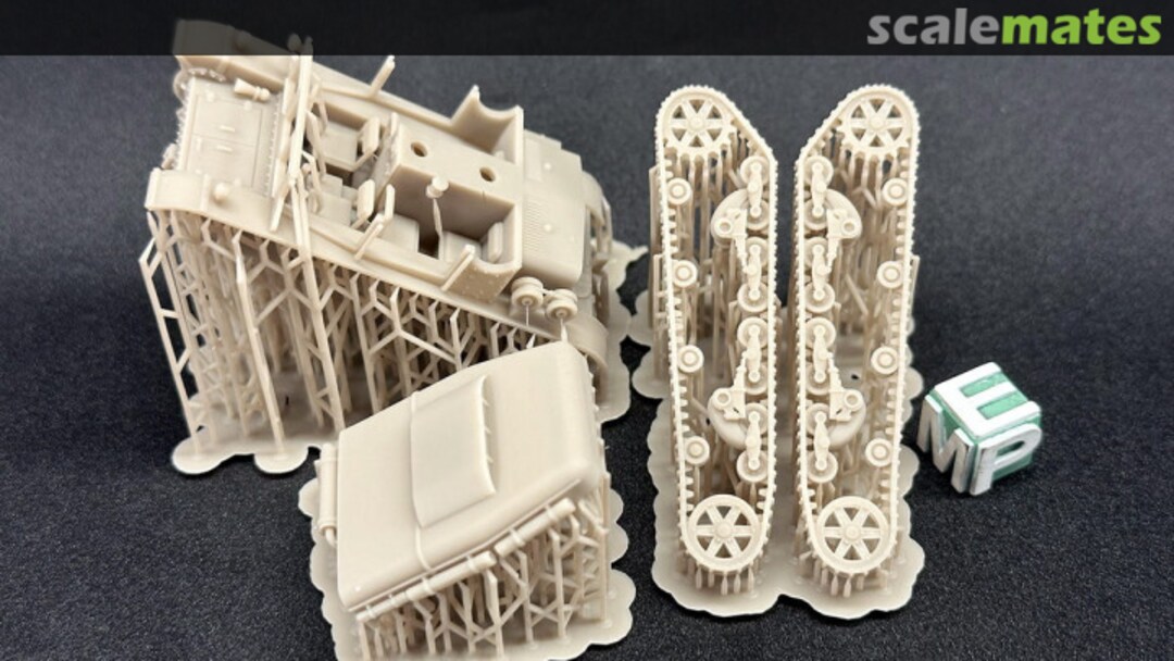 Contents Artillery tractor C7P - with separate roof 72011128 EMP3d