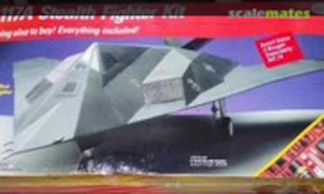 1:32 F-117A Stealth Fighter Kit (Testors 4075) 4075