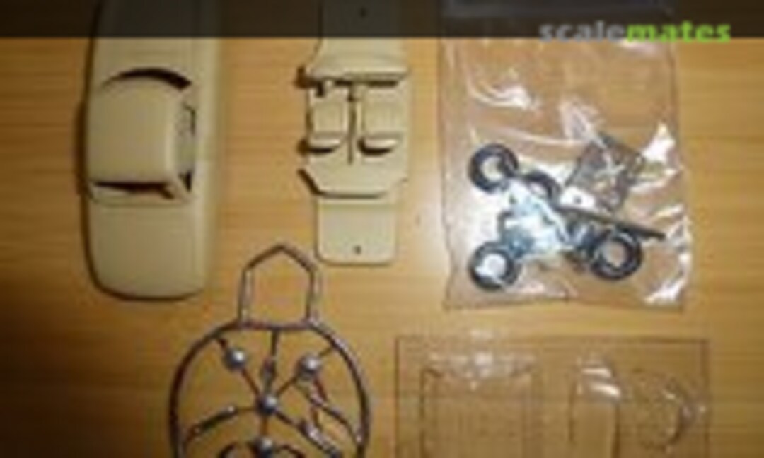 1:43 Alfa Romeo 1750 Spider Duetto (Provence Moulage K182B) K182B