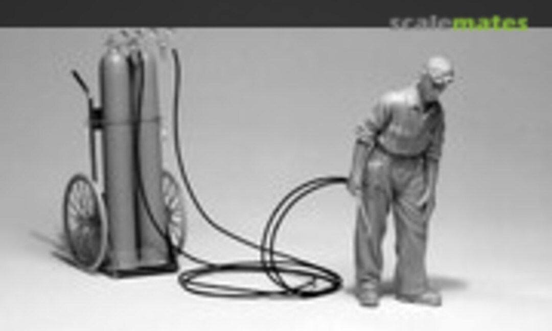 1:35 MAN WITH OXYACETYLENE CART (Model Victoria 40100) 40100