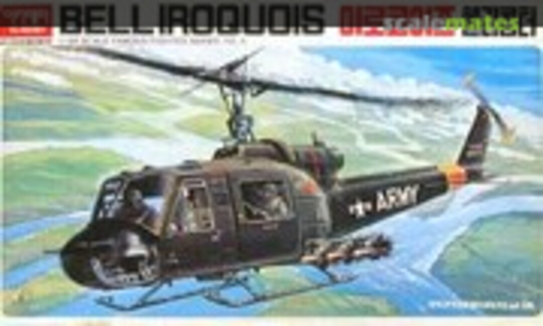 1:50 Bell UH-1B Iroquois (Academy FA005)
