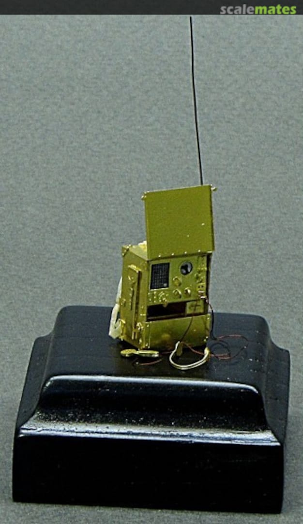 Boxart 13-R Soviet Army Shortwave Radio Station WWII 35048 Vmodels Boxart 13-R Soviet Army Shortwave Radio Station WWII 35048 Vmodels