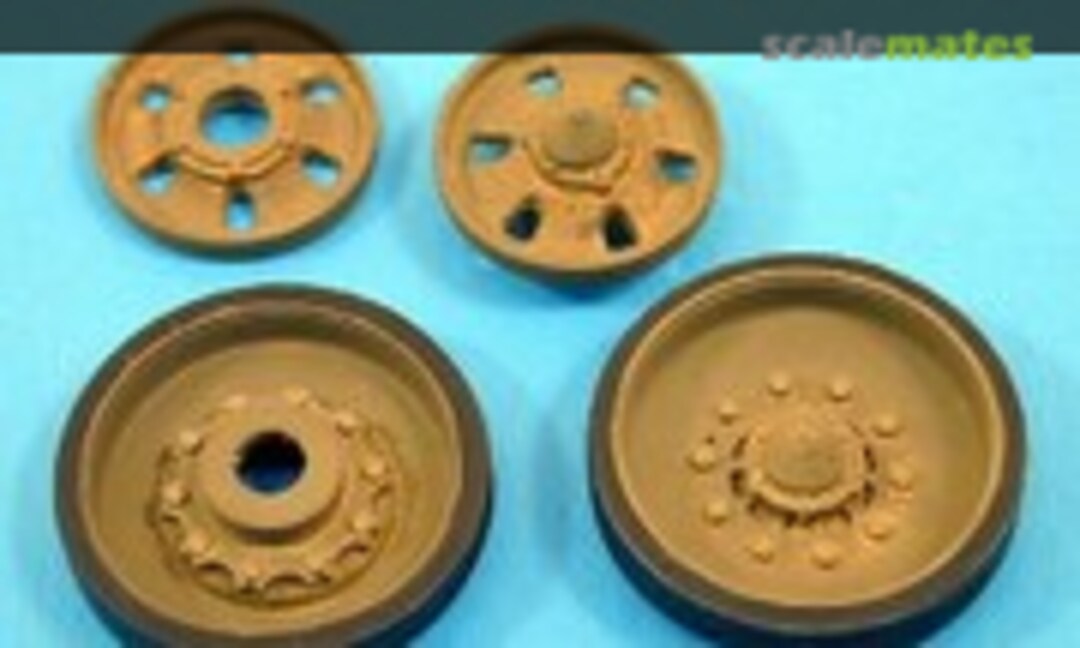 1:35 Challenger 2 (Plain dished) Roadwheels (Accurate Armour A073) A073