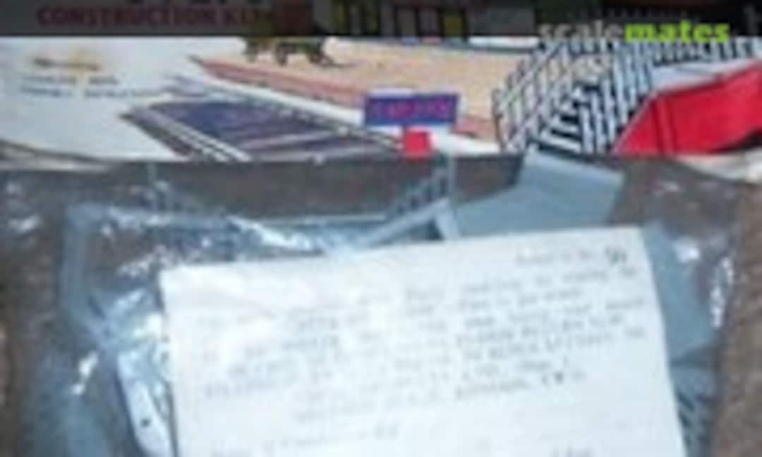 1:76 Kiosks and Platform Steps (Airfix 4018) 4018