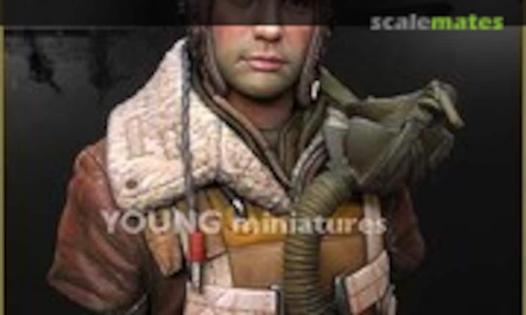 1:10 B-17 Waist Gunner ETO, 1944 (Young Miniatures YM1815)