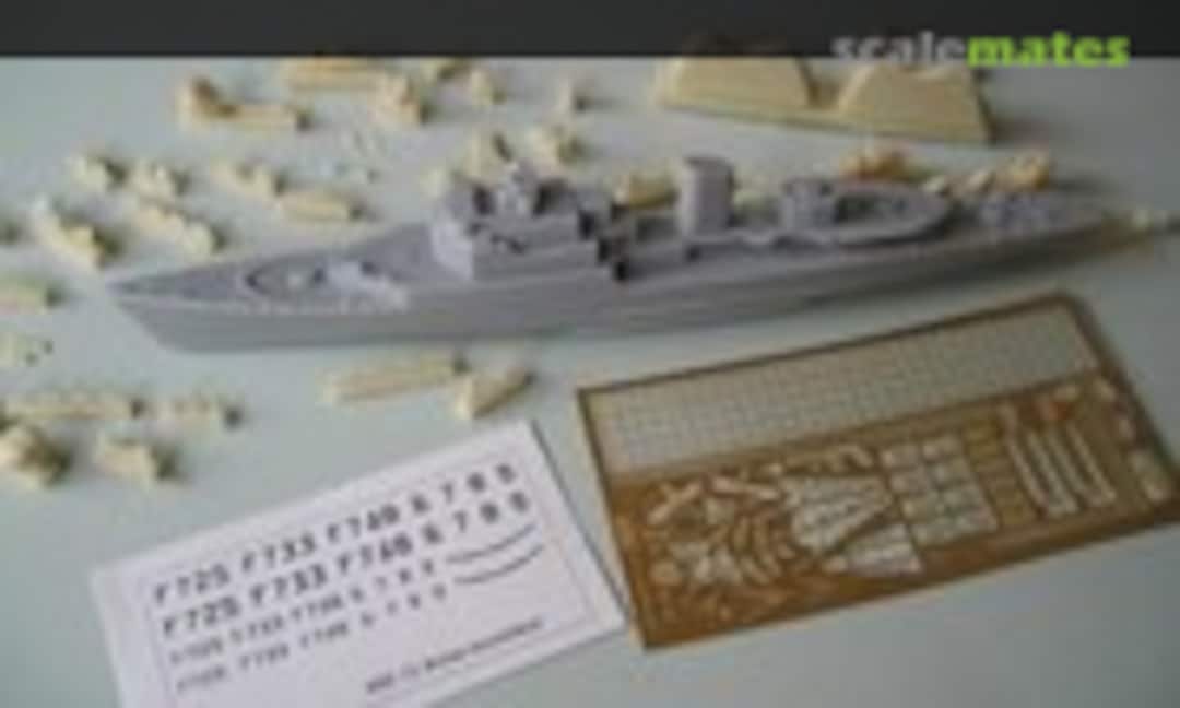 1:400 Commandant Riviere class frigate (L'Arsenal 400 12) 400 12