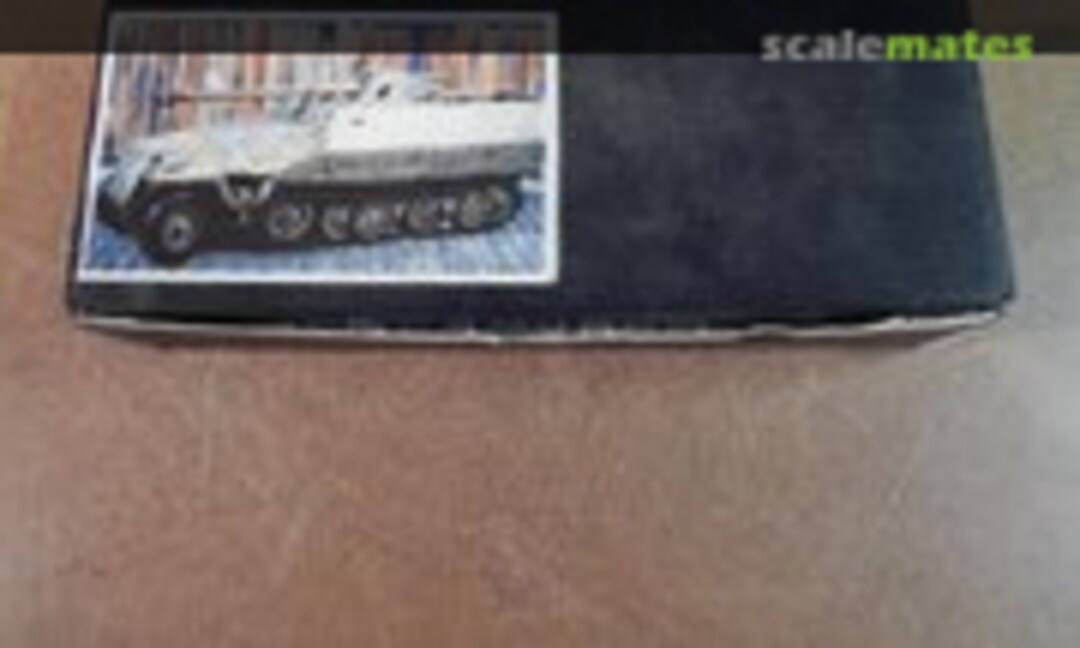 1:35 Sd.Kfz 251/22 D 7.5cm PAK 40 (DES Kit 35004) 35004