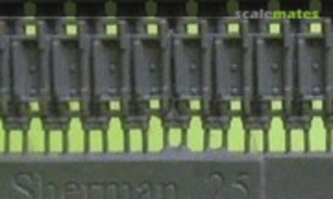 1:48 Tracks for M4 family, T56 with extended end connectors, type 1 (OKB Grigorov S48025) S48025