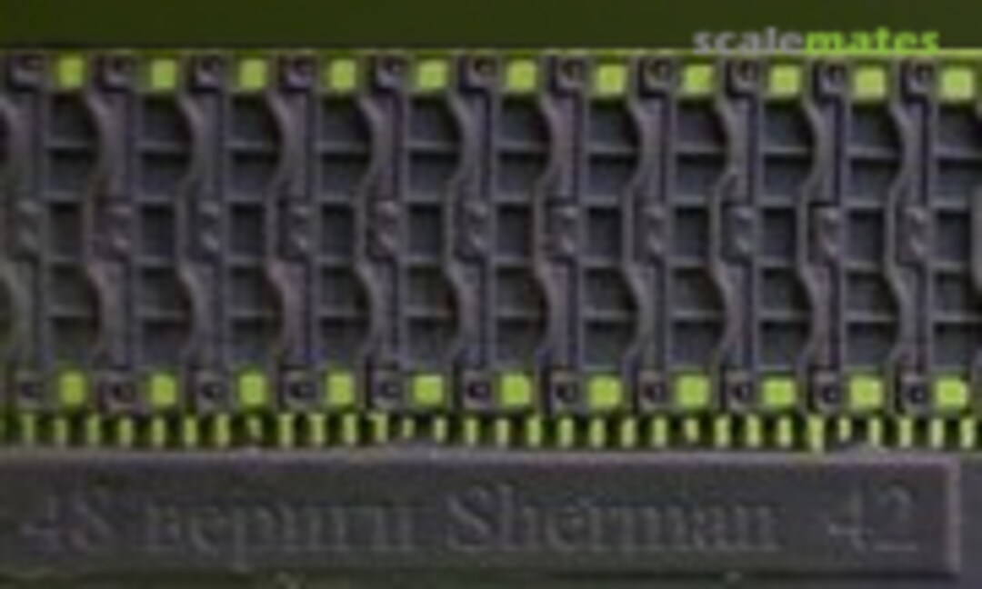 1:48 Tracks for M4 family, T66, set 1 (OKB Grigorov S48042) S48042