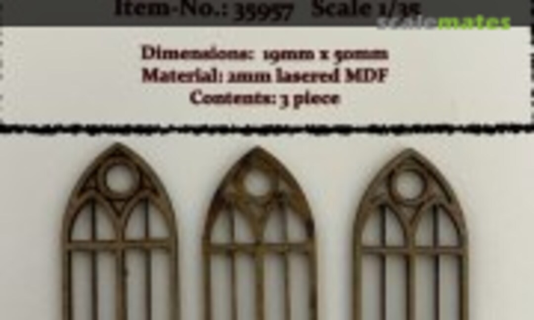 1:35 Gothic Church window No.4 (3pcs) (RT-Diorama 35957) 35957