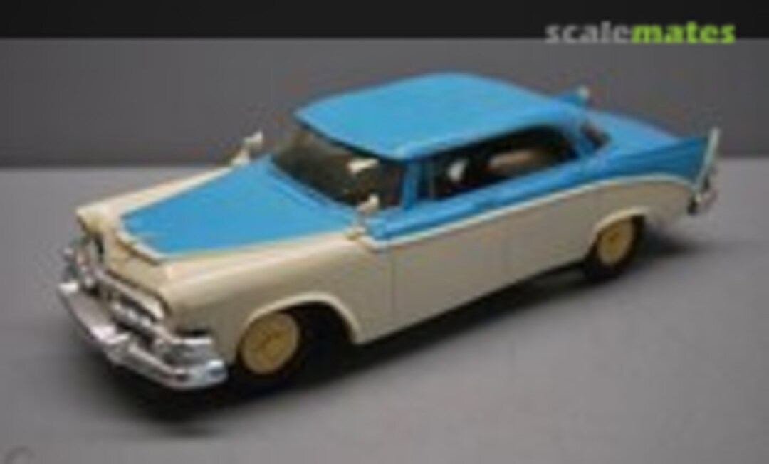1:25 1956 Dodge Lancer (SMP )