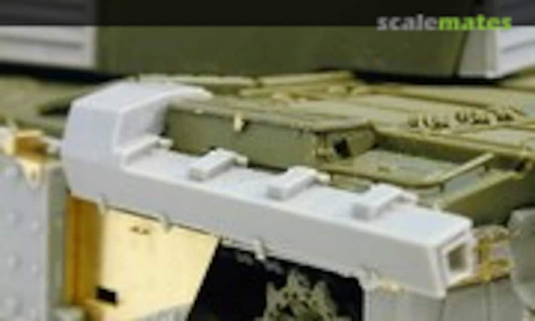 1:35 Challenger-2 TEC (Trumpeter) (Accurate Armour C083) C083