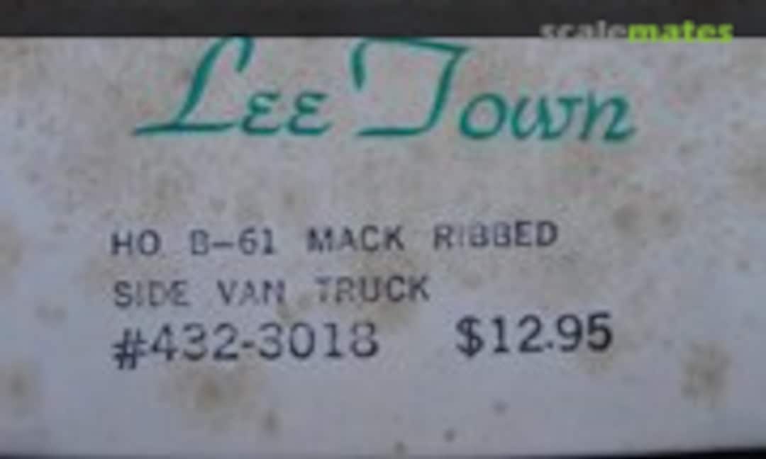 1:87 B-61 MACK RIBBED SIDE VAN TRUCK (Lee Town 432-3018)