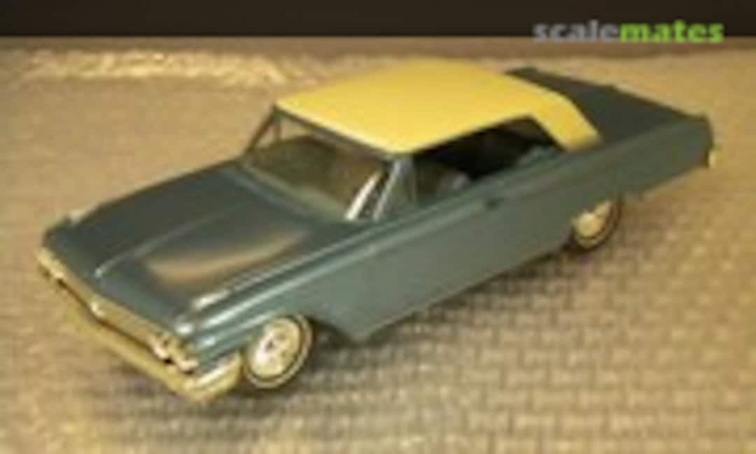 1:25 1962 Ford Galaxie 500 (AMT )