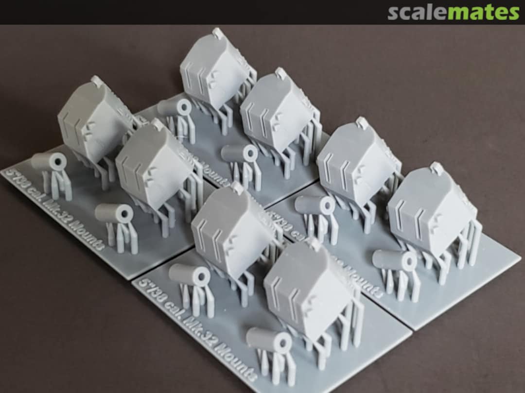 Boxart 5"/38 cal. Mk.32 Mounts for re-built, pre-war Battleships, separate trunnions (set of 8) 350-5in38 Mk32 trn-8 Model Monkey Boxart 5"/38 cal. Mk.32 Mounts for re-built, pre-war Battleships, separate trunnions (set of 8) 350-5in38 Mk32 trn-8 Model Monkey