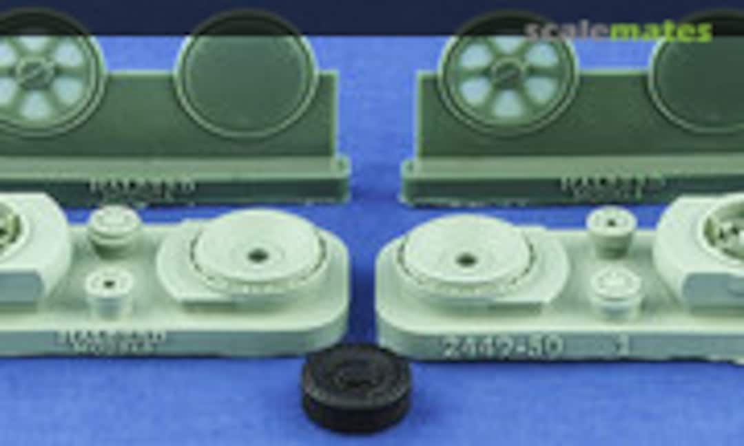 1:24 P-47D Thunderbolt Wheel Set (Halberd Models 2450) 2450