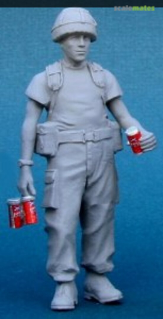 Boxart UK Infantryman at rest #1: Carrying beer F008 Accurate Armour