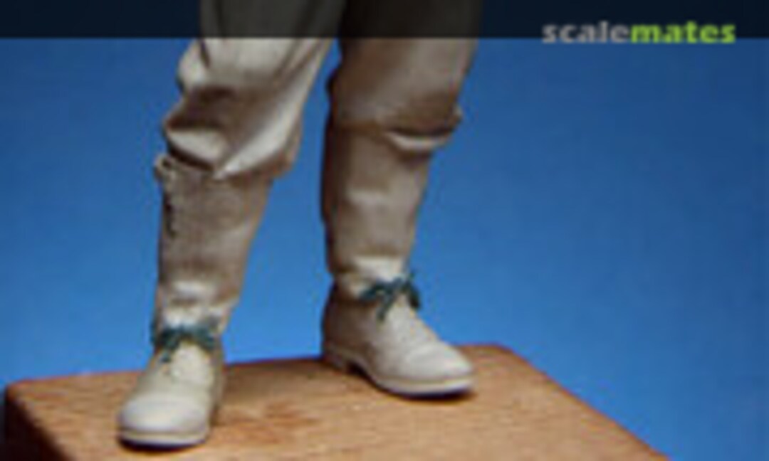 1:24 Hawker Typhoon Mid-Late War Pilot Figure (Barracuda Studios BR24208) BR24208