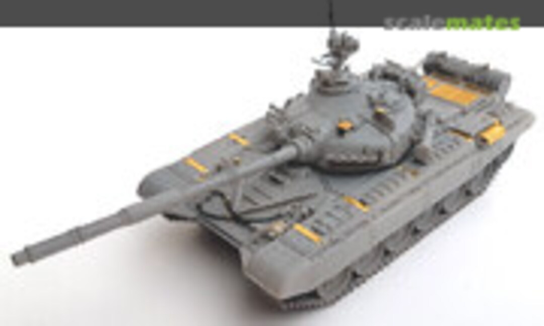 1:48 T-72M1 (Tank Mania 48011)