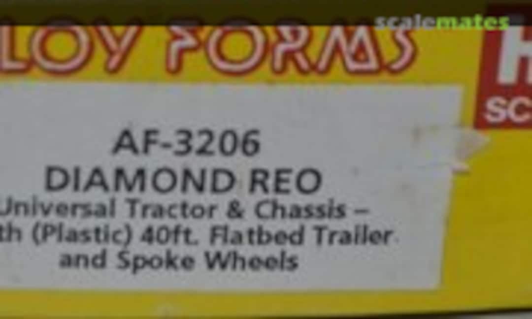 1:87 Diamond Reo Universal Tractor &amp; Chassis (Alloy Forms AF-3206)