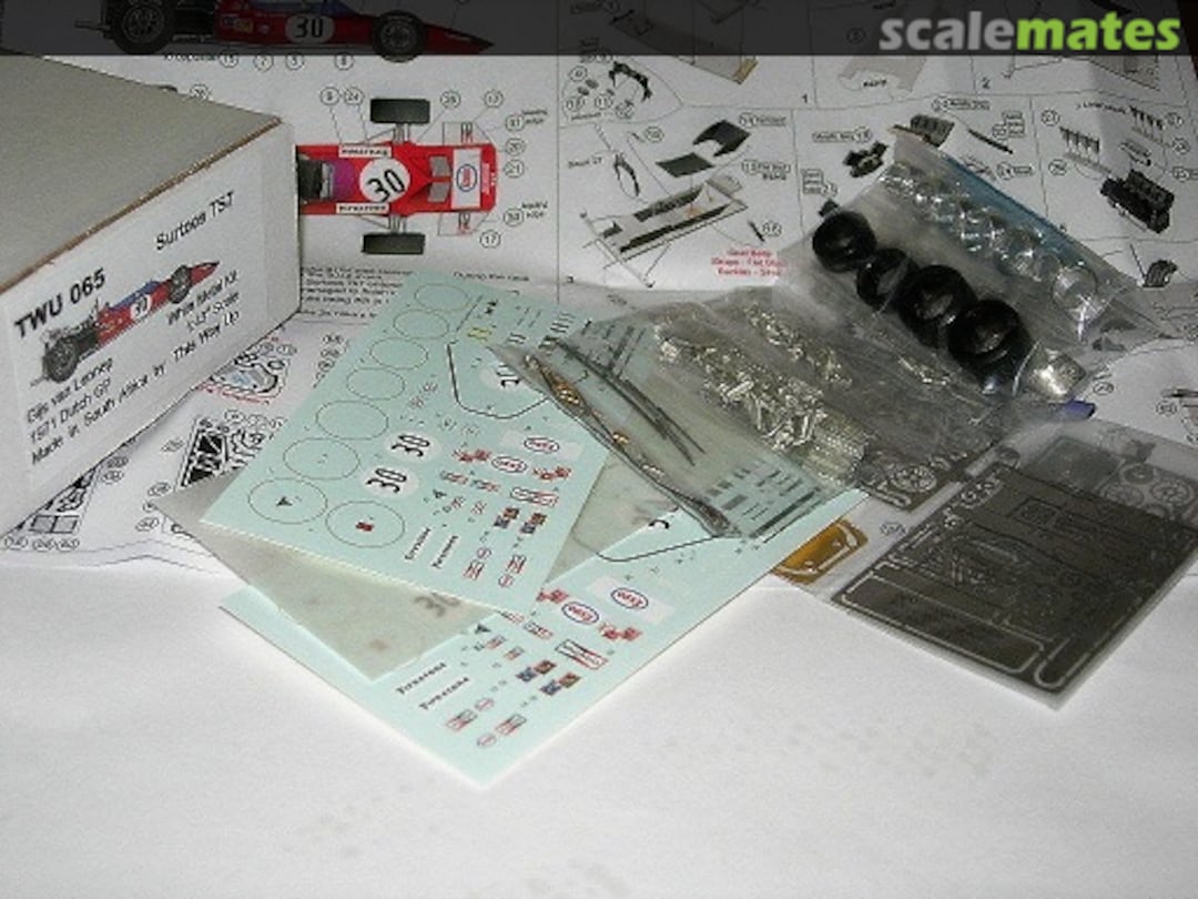 Boxart Surtees-Ford TS7 "Esso" TWU 065 This Way Up Boxart Surtees-Ford TS7 "Esso" TWU 065 This Way Up