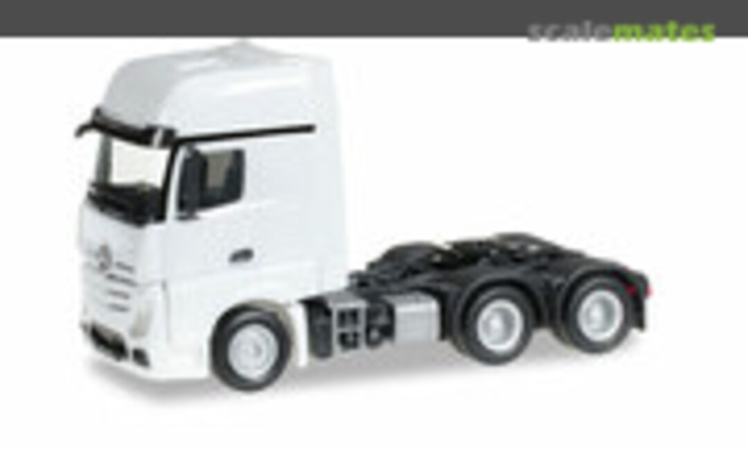 1:87 Mercedes-Benz Actros Gigaspace 6x4 Zugmaschine, weiß (Herpa 305167-002)