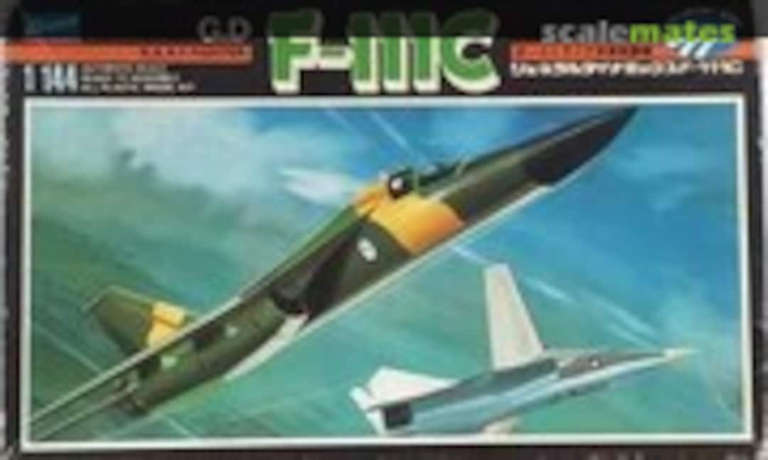 1:144 General Dynamics F-111C (Crown P814)