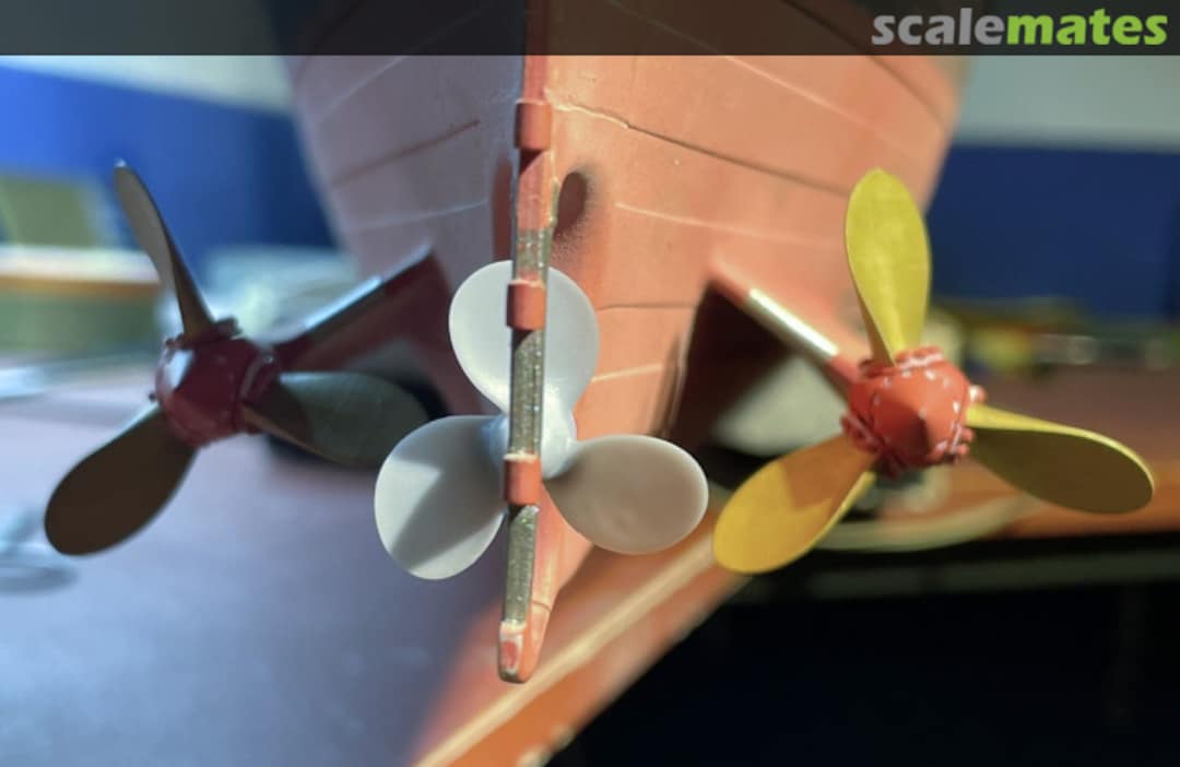 Boxart Titanic and Olympic 3-bladed Center Propeller 200-Titanic center prop Model Monkey Boxart Titanic and Olympic 3-bladed Center Propeller 200-Titanic center prop Model Monkey