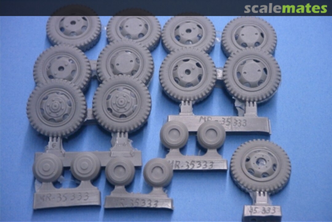 Boxart Rädersatz Studebaker US6 MR-35333 MR Modellbau Boxart Rädersatz Studebaker US6 MR-35333 MR Modellbau