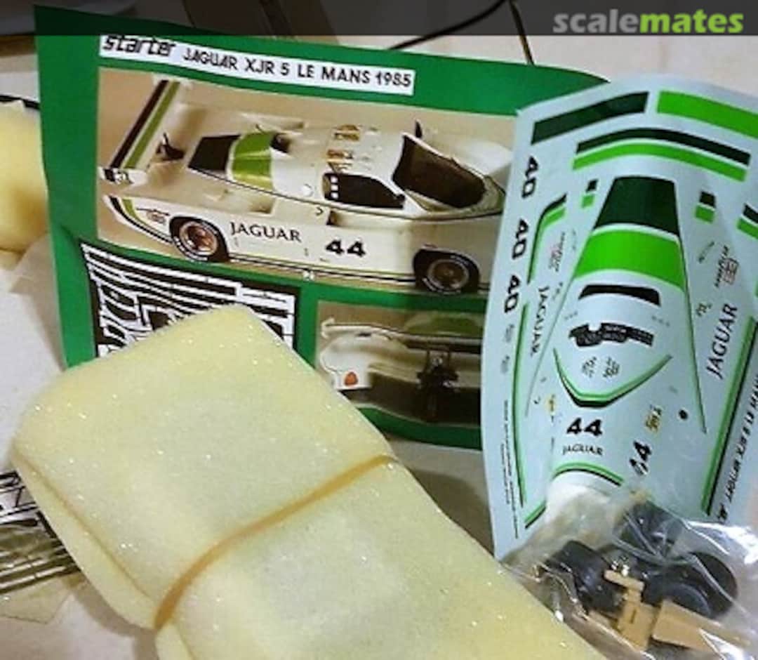 Boxart Jaguar XJR-5 Group 44 "Jaguar" Starter Boxart Jaguar XJR-5 Group 44 "Jaguar" Starter