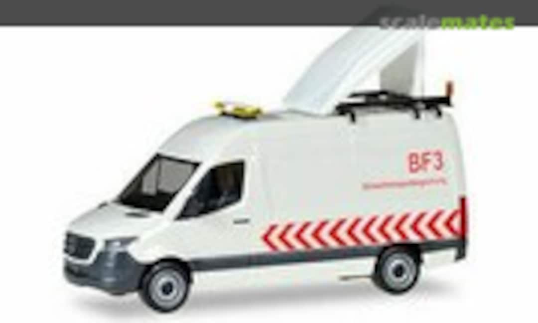 1:87 Mercedes-Benz Sprinter '18 Kasten HD &quot;BF3 Schwertransportbegleitung&quot; (Herpa 093880)