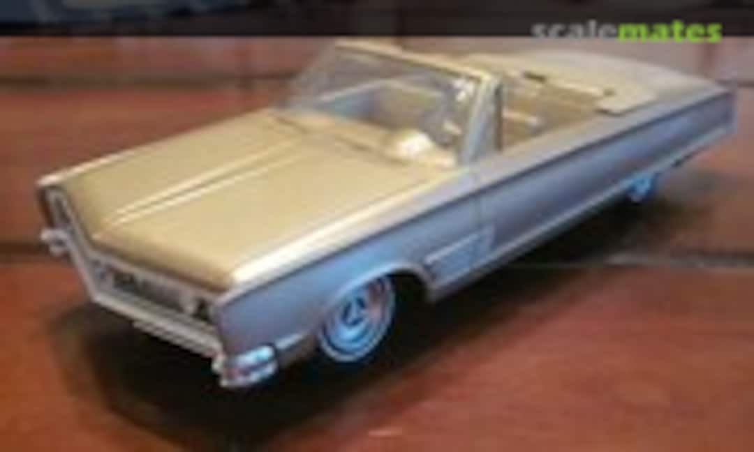 1:25 1966 Chrysler 300 Convertible (Jo-Han )