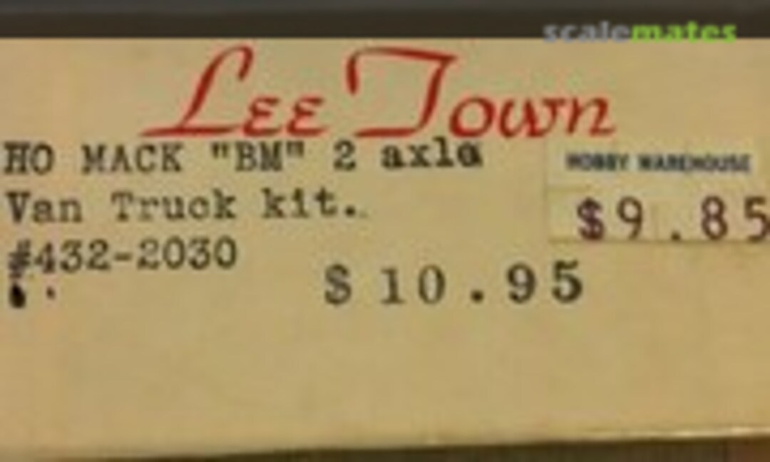 1:87 '33 MACK "BM" 2 AXLE VAN TRUCK (Lee Town 432-2030) 432-2030