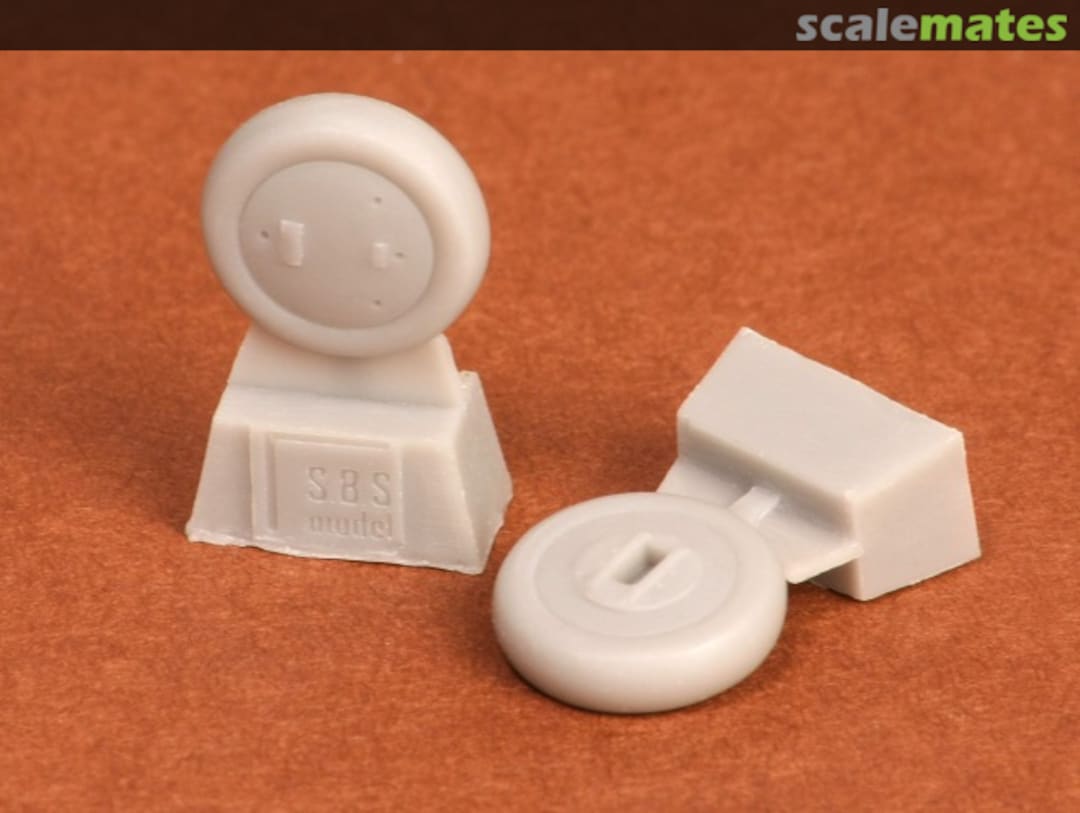 Boxart Gloster Gladiator wheels (covered) 72018 SBS Model Boxart Gloster Gladiator wheels (covered) 72018 SBS Model