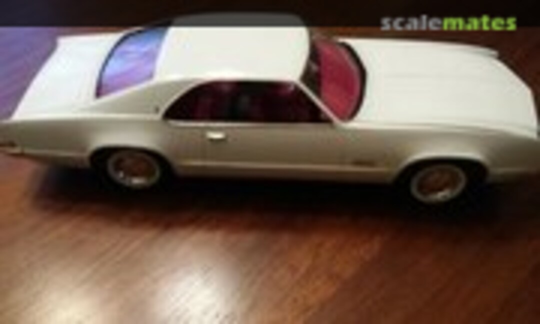 1:25 1970 Oldsmobile Toronado (Jo-Han )