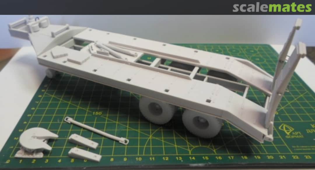 Boxart Heavy semi-trailer MAZ-5203 (ChMZAP-5523) CF3509FK Customfactory Boxart Heavy semi-trailer MAZ-5203 (ChMZAP-5523) CF3509FK Customfactory