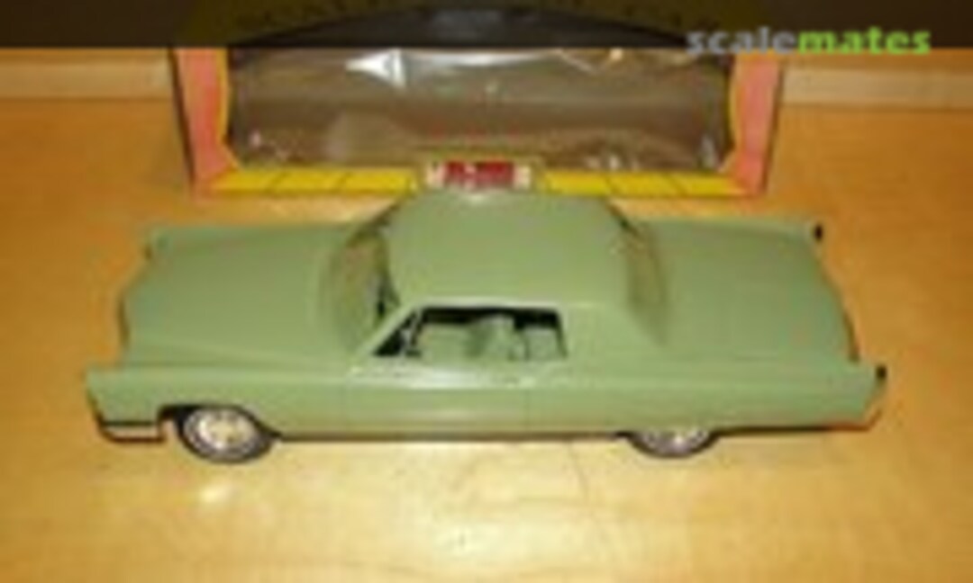 1:25 1968 Cadillac Coupe Deville (Jo-Han )