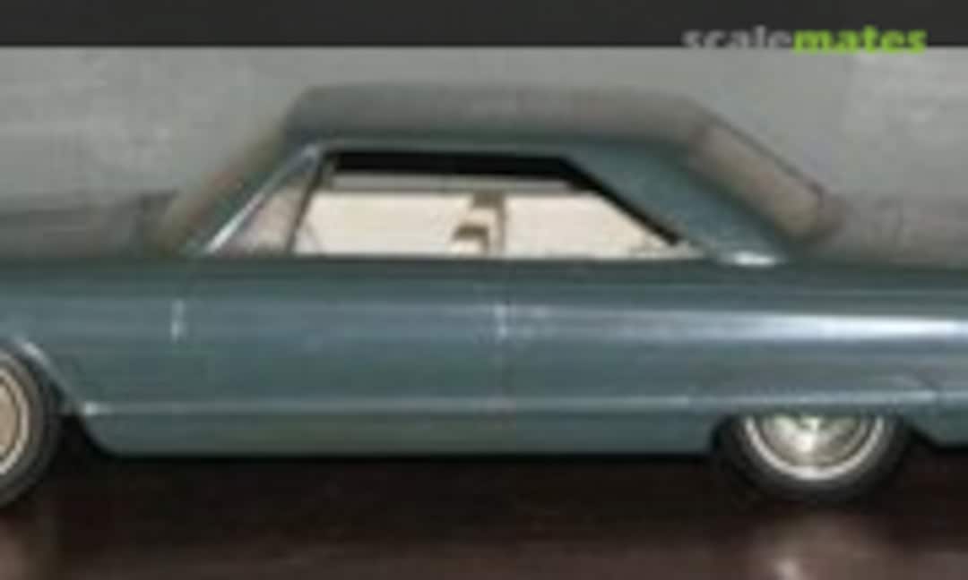 1:25 1966 Chrysler 300 (Jo-Han )