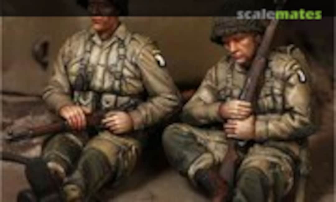 1:35 U.S. Army Airbornes on Sherman. (2Fig.) (SOGA Miniatures 3600) 3600