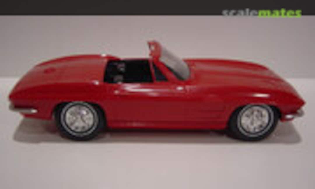 1:25 1964 Chevrolet Corvette Convertible (AMT )